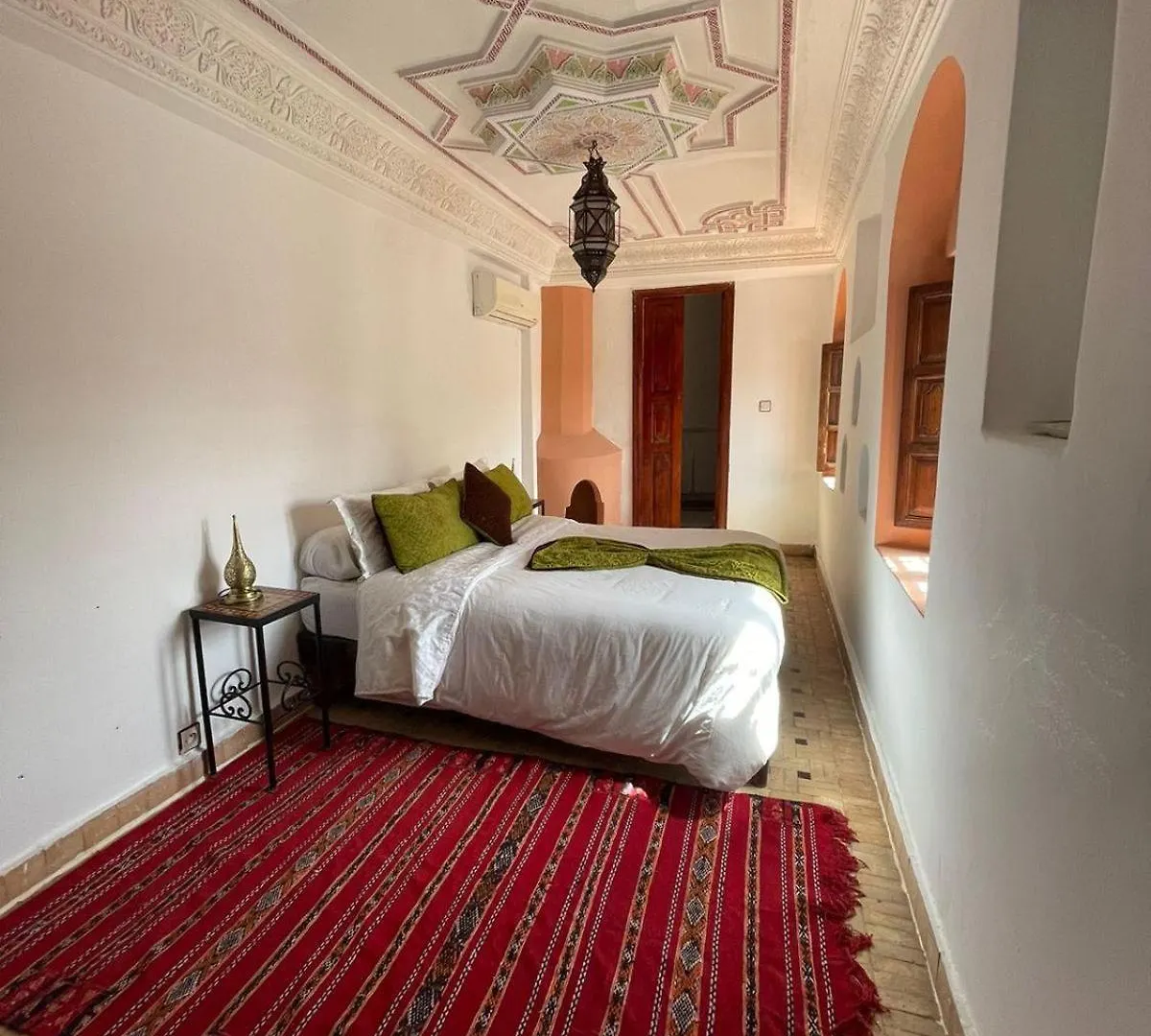 Riad Le Dromadaire Bleu By Weekome Marrakesh Bed & Breakfast