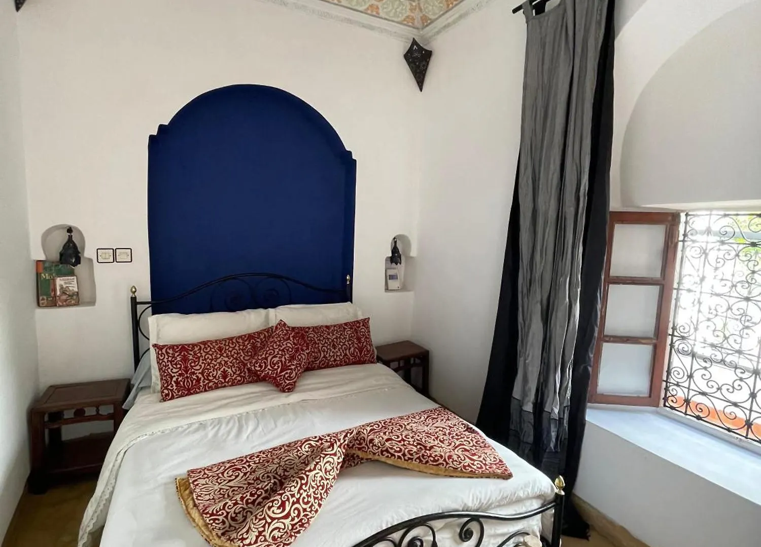 Riad Le Dromadaire Bleu By Weekome Marrakesh Bed & Breakfast